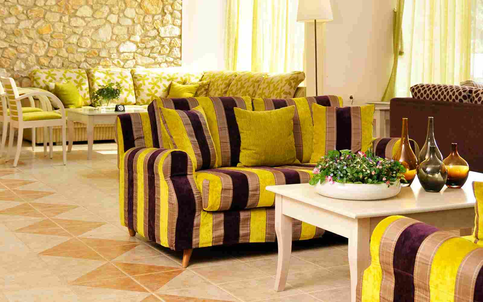 https://provarma.gr/wp-content/uploads/2016/03/summer-hotel-06.jpg